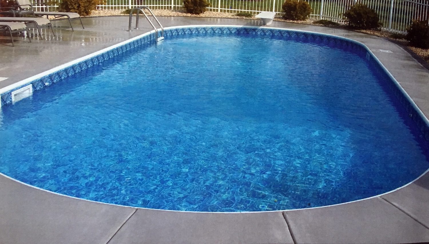 Poolside Pros: Professional Pool Services